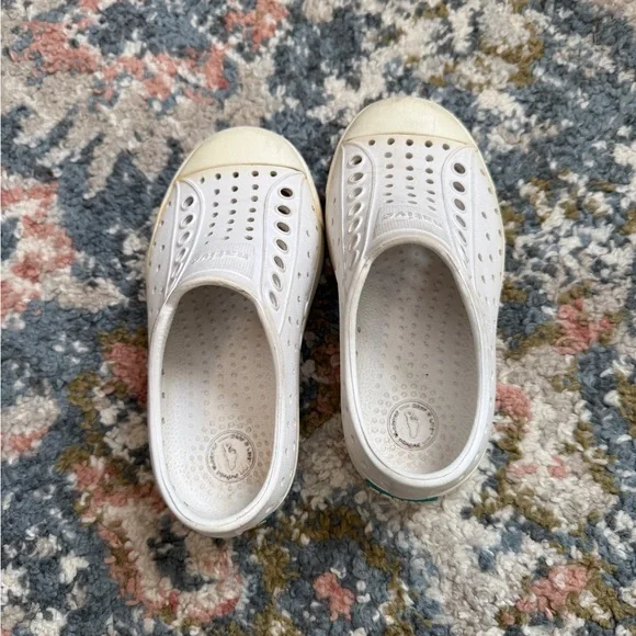 Native Kids White Slip-On Sneakers - Picture 2 of 4